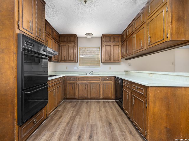 8307 lou gehrig, San Antonio, TX 78240