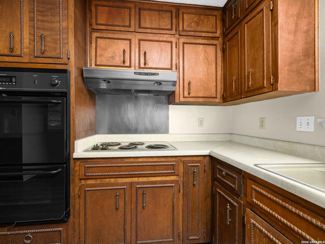 8307 lou gehrig, San Antonio, TX 78240