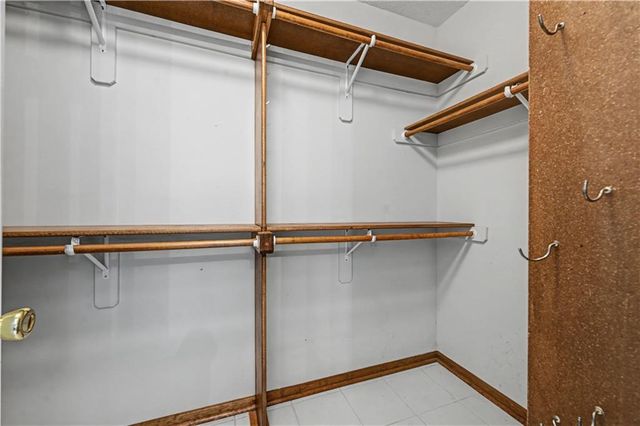 1225 SE 12TH Street, Lee's Summit, MO 64081