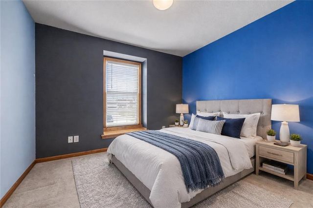 1225 SE 12TH Street, Lee's Summit, MO 64081