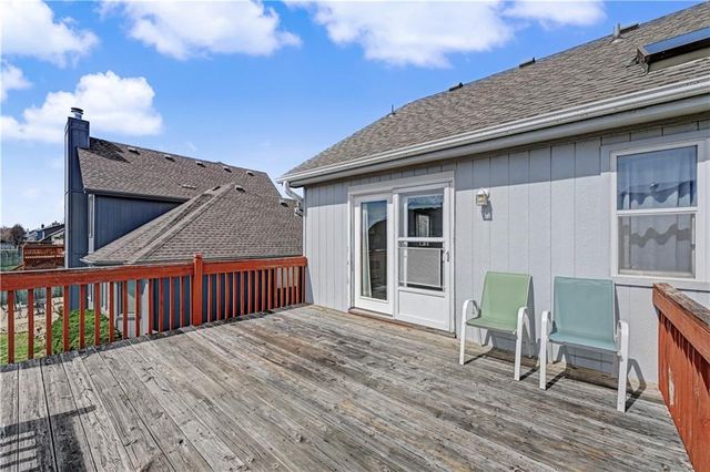 1225 SE 12TH Street, Lee's Summit, MO 64081