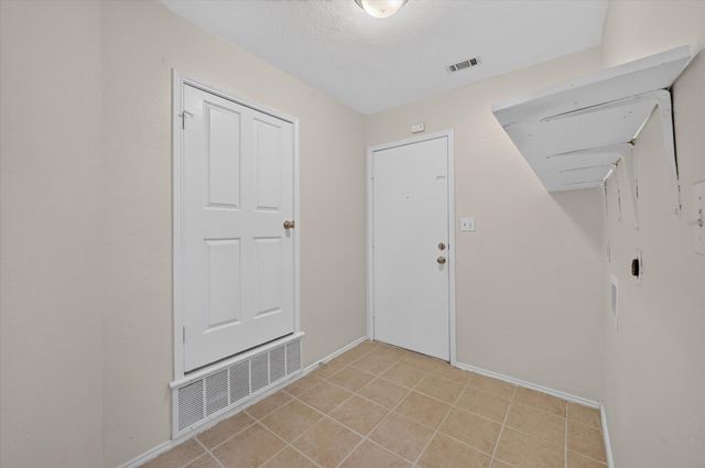 7717 Dove Court, Watauga, TX 76148