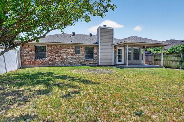 7717 Dove Court, Watauga, TX 76148