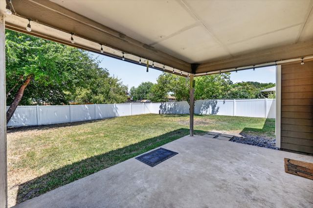 7717 Dove Court, Watauga, TX 76148