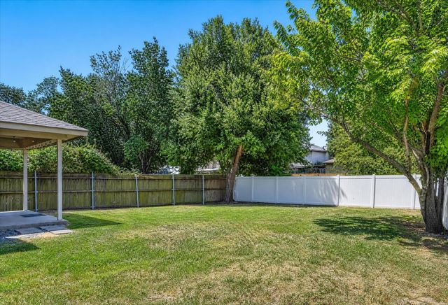 7717 Dove Court, Watauga, TX 76148