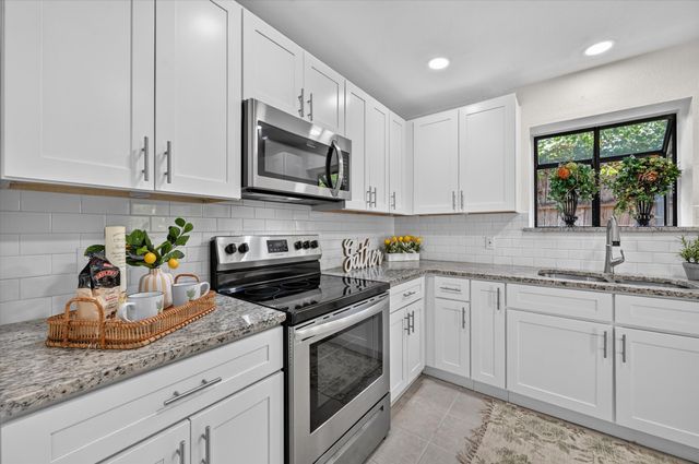 7717 Dove Court, Watauga, TX 76148