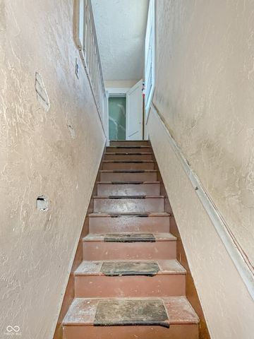 302 S Holmes Avenue, Indianapolis, IN 46222