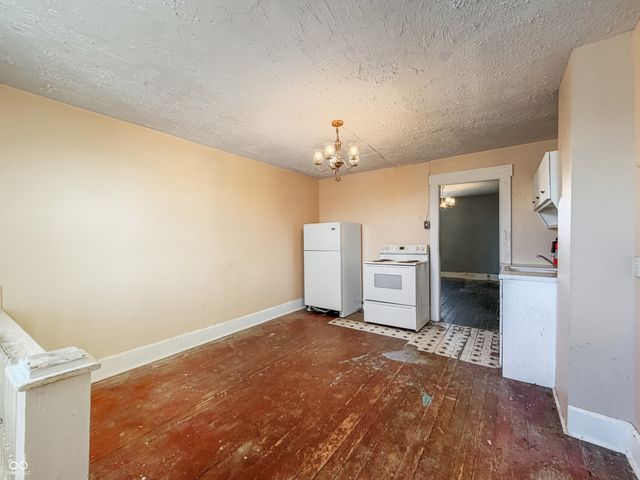 302 S Holmes Avenue, Indianapolis, IN 46222