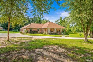 6552 Emerald Forest Dr, Milton, FL 32570