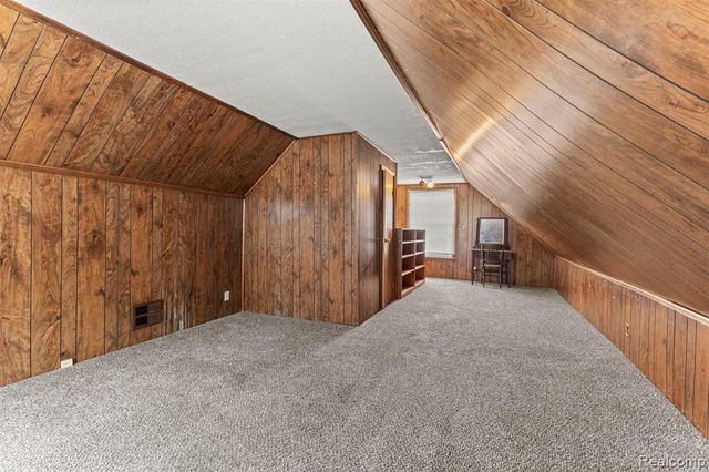 9896 Park Avenue, Allen Park, MI 48101