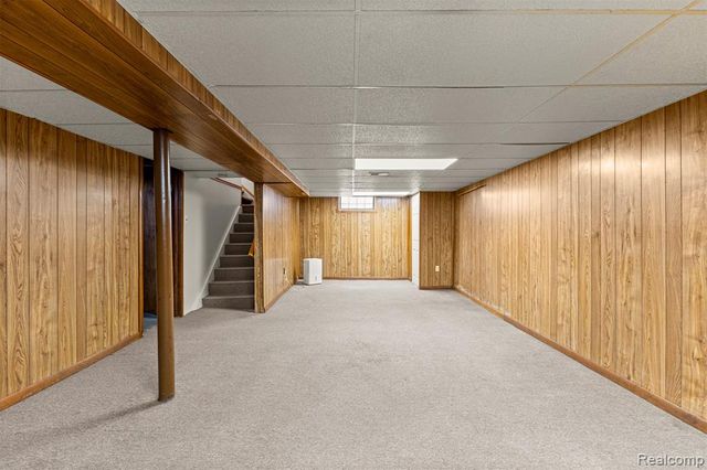 9896 Park Avenue, Allen Park, MI 48101