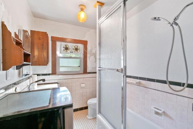 715 Mission Street, Santa Cruz, CA 95060