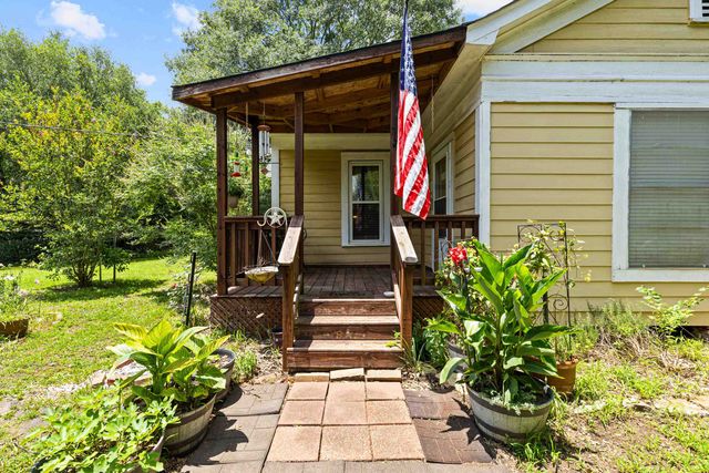 1383 Bailey Cutoff, Marshall, TX 75670