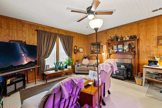 1383 Bailey Cutoff, Marshall, TX 75670