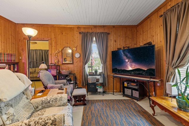 1383 Bailey Cutoff, Marshall, TX 75670