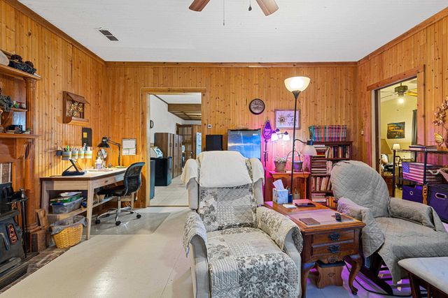 1383 Bailey Cutoff, Marshall, TX 75670