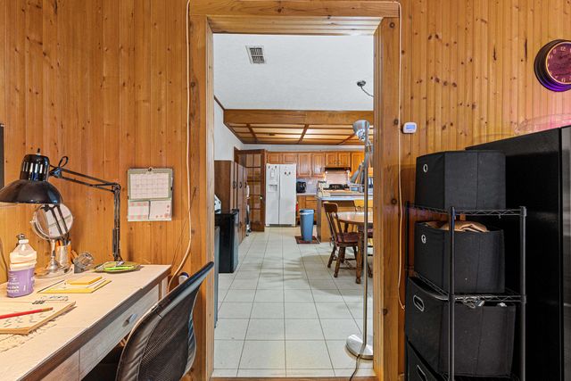 1383 Bailey Cutoff, Marshall, TX 75670