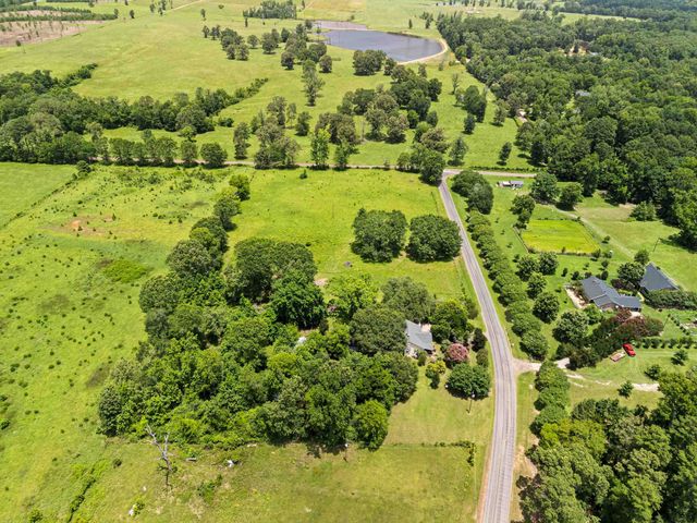 1383 Bailey Cutoff, Marshall, TX 75670