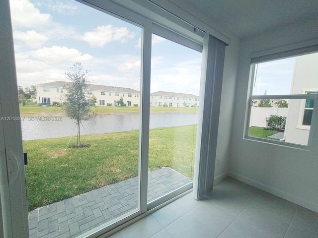535 SE Rivergrass St 535, Port St. Lucie, FL 34984