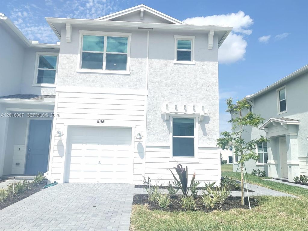 535 SE Rivergrass St 535, Port St. Lucie, FL 34984