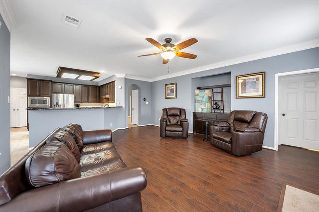 9407 Sundance Drive, Pearland, TX 77584
