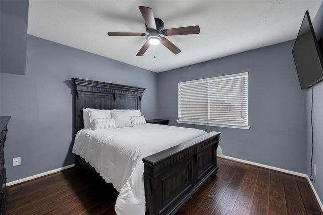 9407 Sundance Drive, Pearland, TX 77584