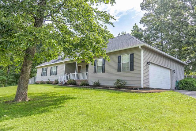 262 COUNTRYWOOD DR, Selmer, TN 38375