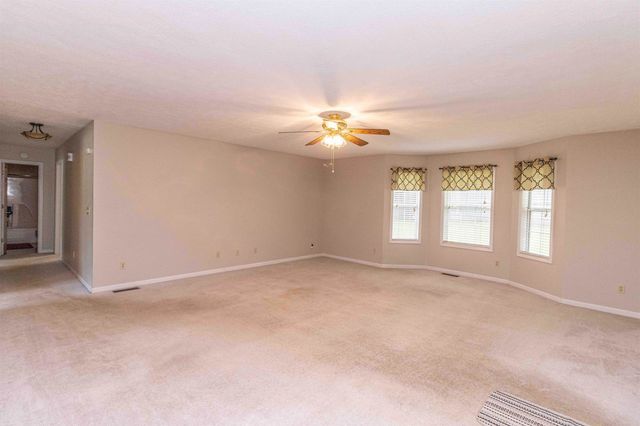 262 COUNTRYWOOD DR, Selmer, TN 38375