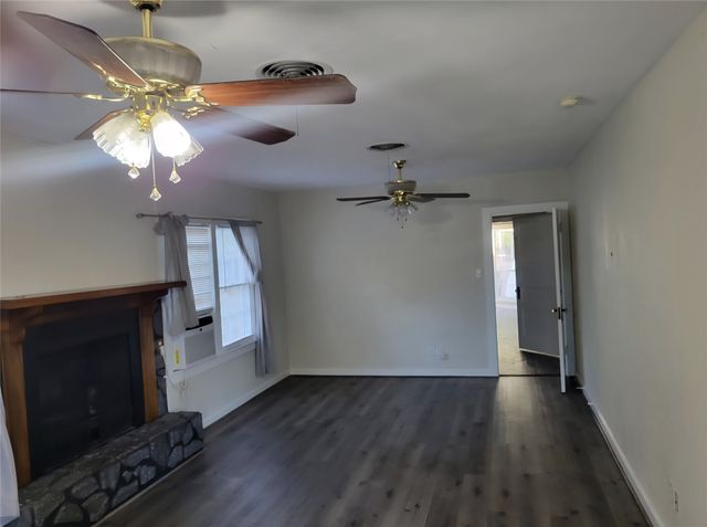 1007 Lackey Street, Brownwood, TX 76801