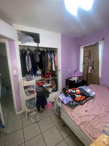 2037 S Hazelwood Boulevard, Fresno, CA 93702