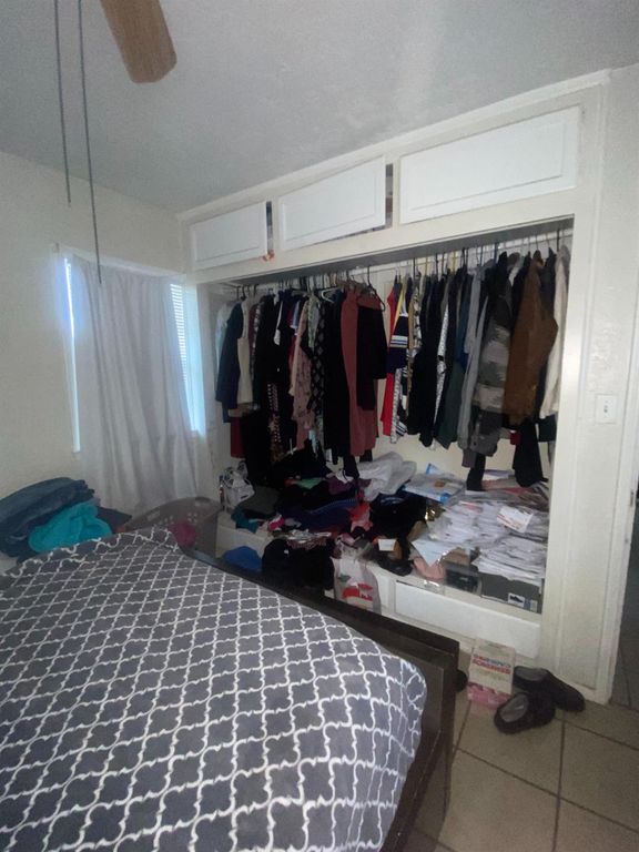 Image 13 of property listing at 2037 S Hazelwood Boulevard, Fresno, CA 93702