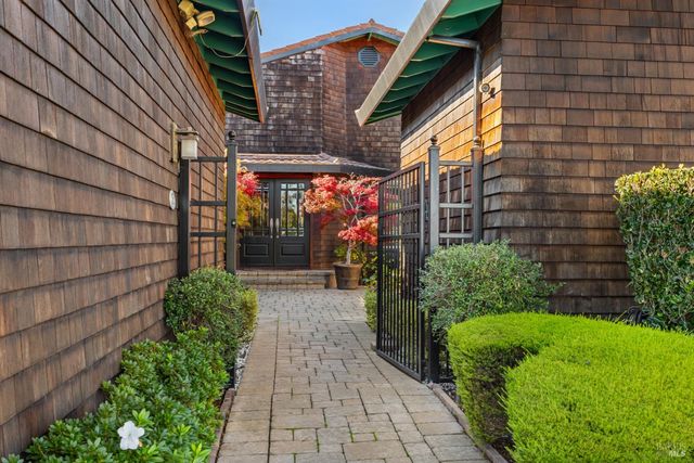 217 Jamaica St, Tiburon, CA 94920