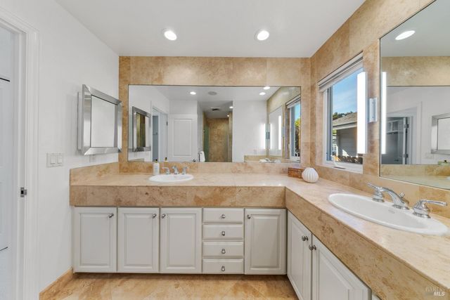 217 Jamaica St, Tiburon, CA 94920