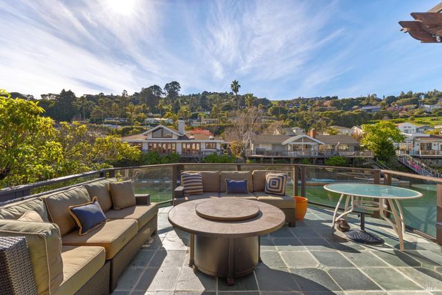 217 Jamaica St, Tiburon, CA 94920