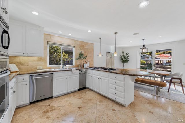 217 Jamaica St, Tiburon, CA 94920