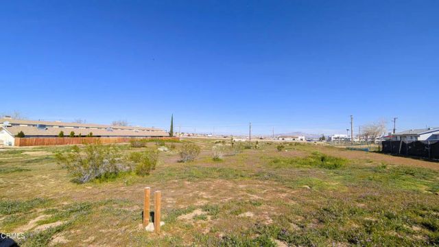 16670 Sequoia, Hesperia, CA 92345