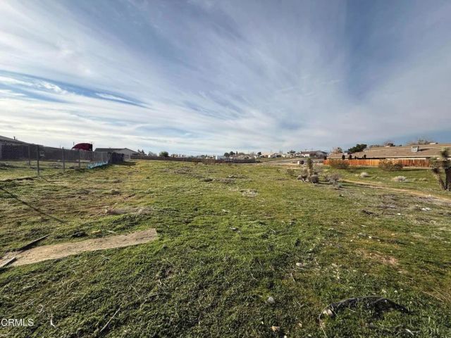 16670 Sequoia, Hesperia, CA 92345