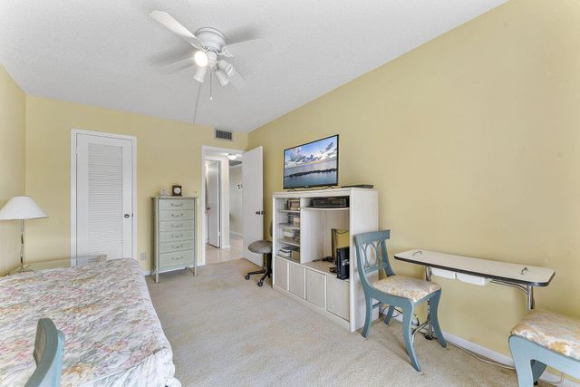 3027 Guildford B, Boca Raton, FL 33434