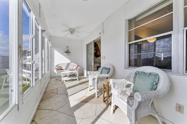 3027 Guildford B, Boca Raton, FL 33434