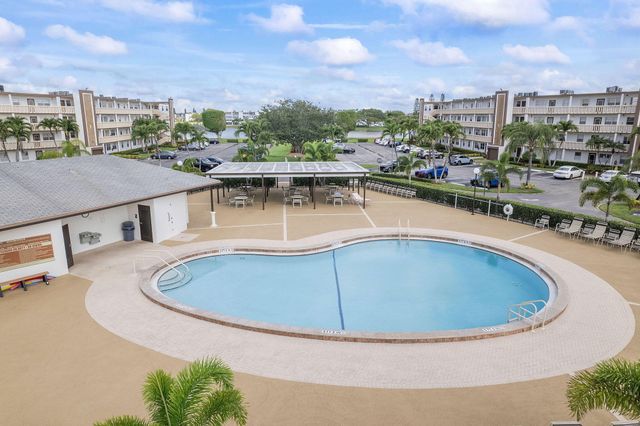 3027 Guildford B, Boca Raton, FL 33434