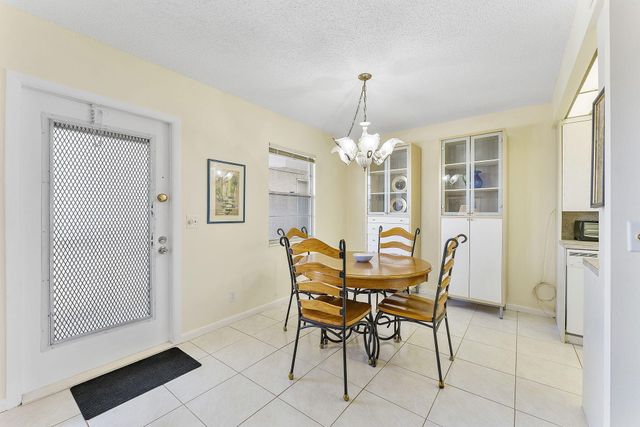 3027 Guildford B, Boca Raton, FL 33434