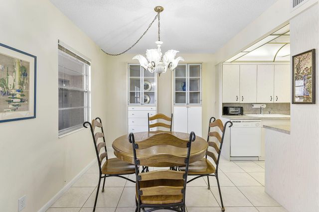 3027 Guildford B, Boca Raton, FL 33434