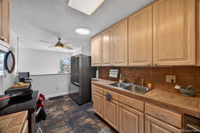 2284 S Sherman Street, Denver, CO 80210