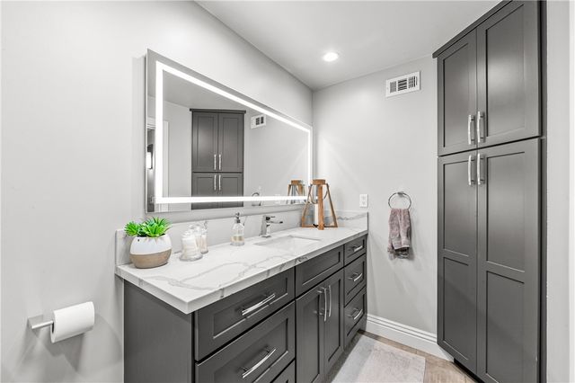 7920 E Tarma Street, Long Beach, CA 90808