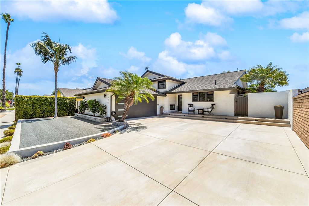 7920 E Tarma Street, Long Beach, CA 90808