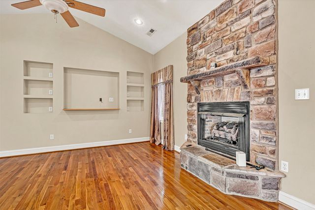 405 Dawnridge DR, Vinton, VA 24179