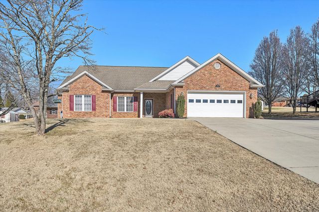 405 Dawnridge DR, Vinton, VA 24179