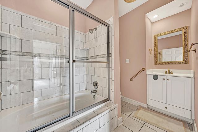 405 Dawnridge DR, Vinton, VA 24179