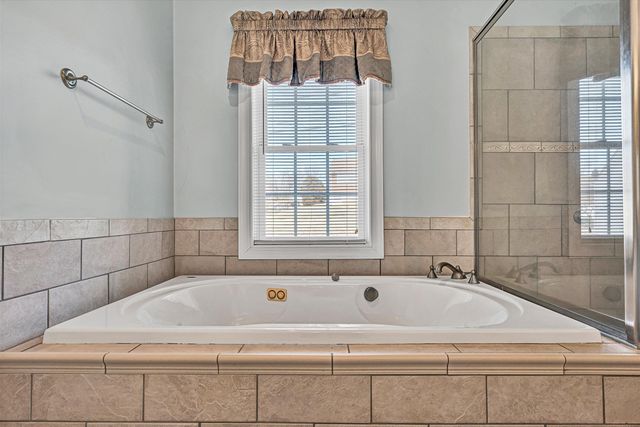 405 Dawnridge DR, Vinton, VA 24179