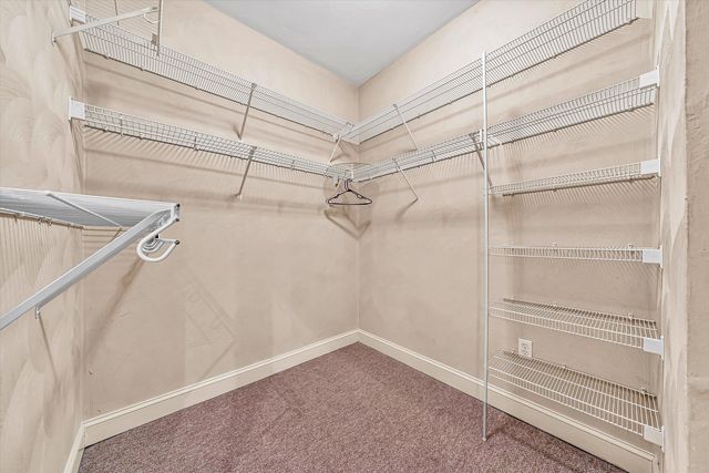 405 Dawnridge DR, Vinton, VA 24179